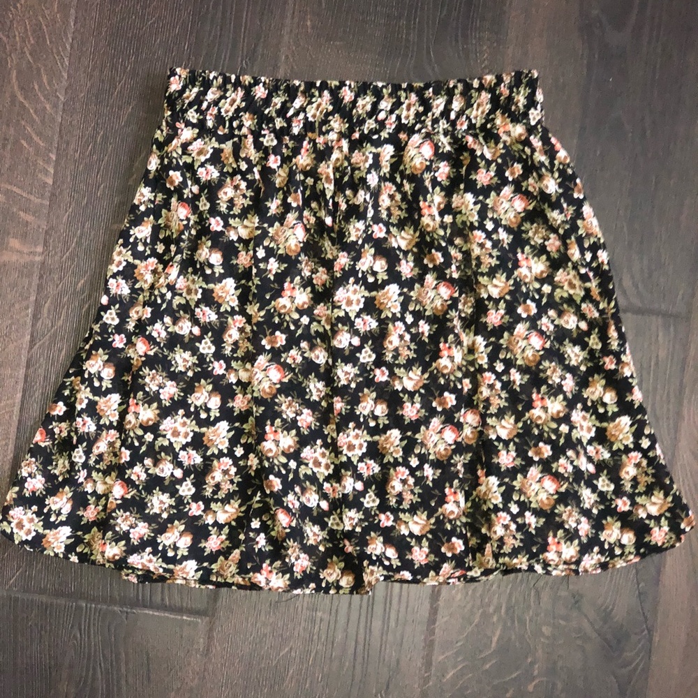 Adorable vintage skirt